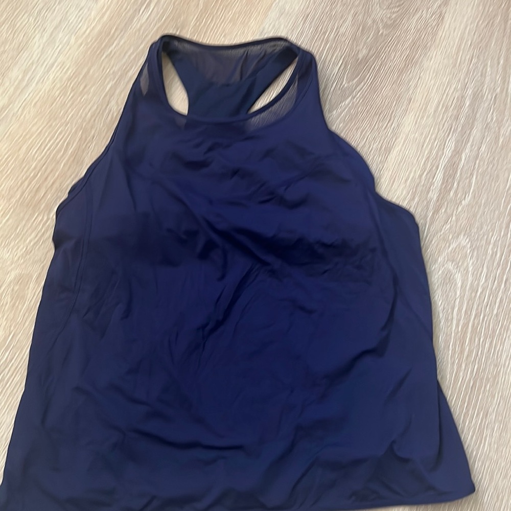 Lululemon 2-in-1 tank top! Color: blue | size 8 | Built in Bra